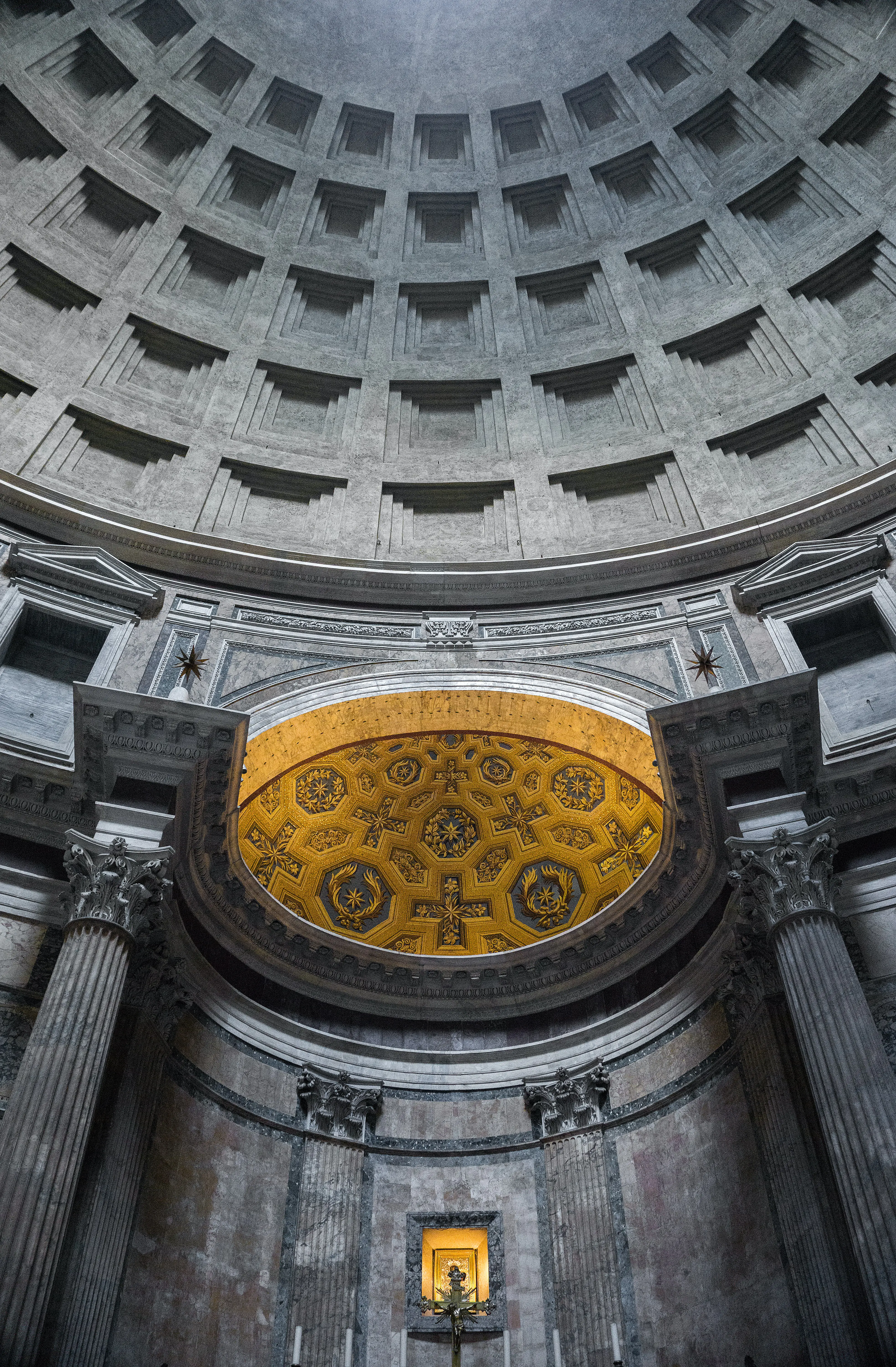 Pantheon Inside