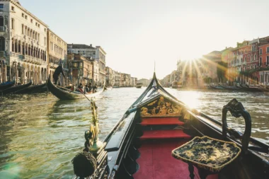 Romantic Gondola Ride in Venice for two